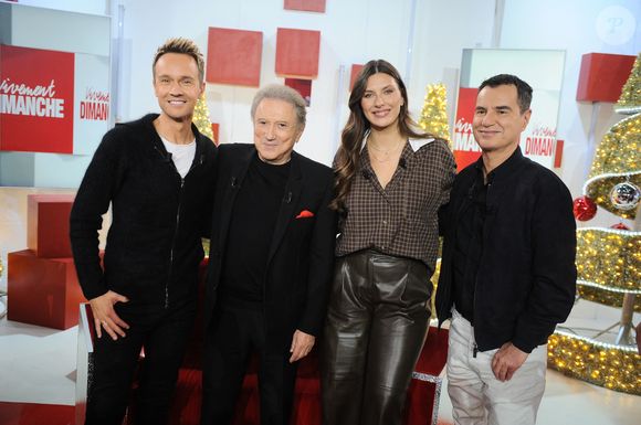 Exclusif - Cyril Féraud, Michel Drucker, Camille Cerf (Miss France 2015) et Laurent Luyat - Enregistrement de l'émission "Vivement dimanche" au studio Rive Gauche, presentée par M. Drucker le 19 novembre 2025, avec une diffusion sur France 3. © Guillaume Gaffiot / Bestimage