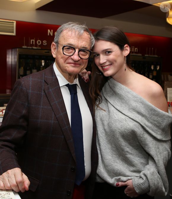 Jean-Luc Petitrenaud et sa fille Louise - Lancement du livre de J-L Petitrenaud "Les quatre saisons d'Emile et Marcelle" au restaurant Lavinia à Paris le 5 novembre 2018. © Denis Guignebourg/Bestimage