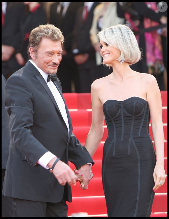 Johnny et Laeticia Hallyday - Montée des marches du film "Vengeance" au 62e Festival de Cannes le 17 mai 2009 BORDE-JACOVIDES / BESTIMAGE
