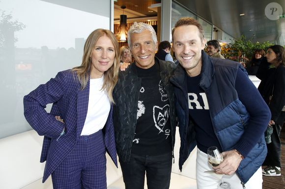 Ce visage phare de France Télévisions a décidé de quitter l'émission qui l'a rendue célèbre, "La Maison des Maternelles", comme l'affirme "Le Parisien".

Agathe Lecaron, Nagui et Damien Thévenot - Déjeuner dans la loge de France TV lors des Internationaux de France de Tennis de Roland Garros 2024 - Jour 4 à Paris le 29 Mai 2024. 

© Bertrand Rindoff / Bestimage