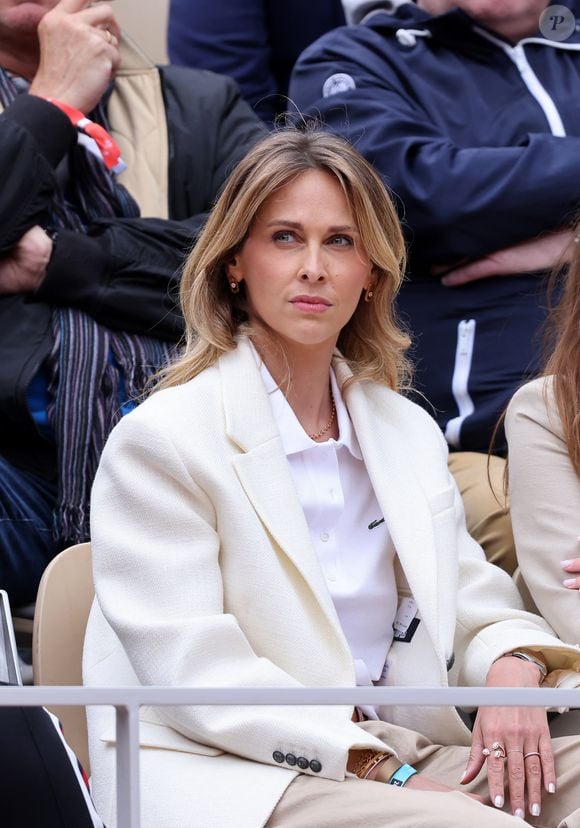 Ophélie Meunier dans les tribunes lors des Internationaux de France de Tennis de Roland Garros 2025. Paris, le 26 mai 2025. © Jacovides-Moreau/Bestimage