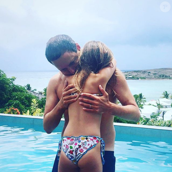 Marc-Olivier Fogiel et sa fille Lily à Saint-Barth, le 30 juillet 2019.