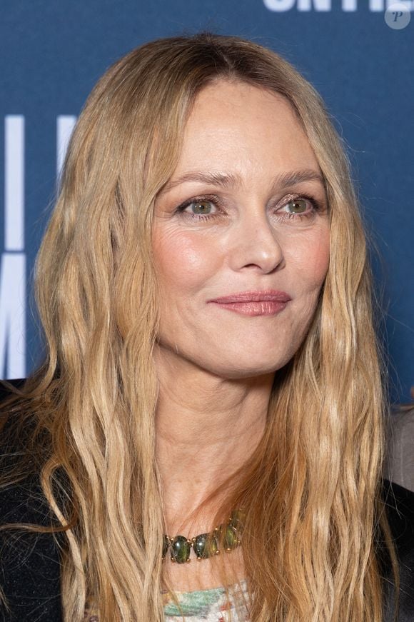 Vanessa Paradis assiste à la première du film 'Dis moi juste que tu m'aimes' au Pathe Wepler le 06 février 2025 à Paris, France. Photo by Nasser Berzane/ABACAPRESS.COM