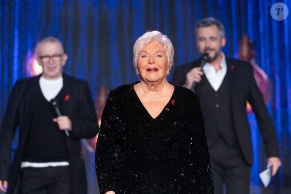 Exclusif  - Line Renaud, Jean-Paul Gaultier, Olivier Minne - Enregistrement de l'émission "Sidaction, ensemble contre le Sida - Merci Line" au Paradis Latin à Paris, qui sera diffusée le 27 mars sur France 2. 
© C.Guirec-C.Moreau / Bestimage