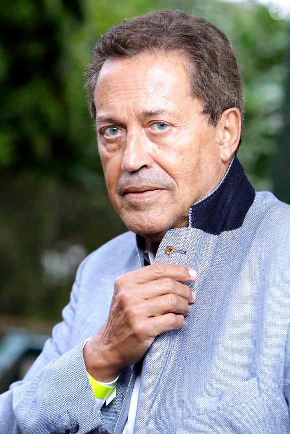 Georges Fenech pose lors d'une séance de portrait à Paris, France, le 31 août 2025. Photo par VIM/ABACAPRESS.COM