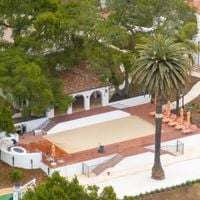 Ce célèbre couple vient de terminer les restaurations de sa villa de rêve : ils seront les voisins de Meghan et Harry
