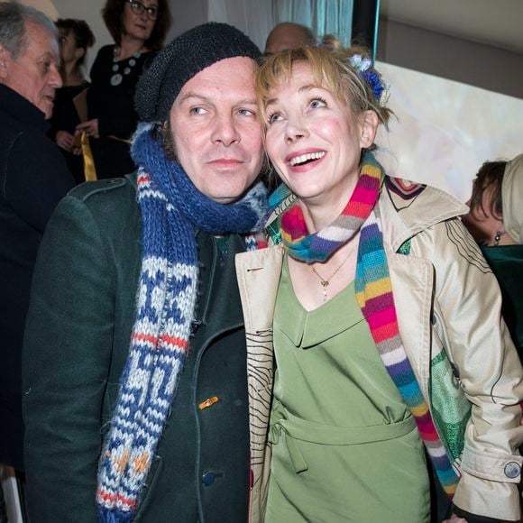Philippe Katerine et sa compagne Julie Depardieu - Arielle Dombasle présente son parfum "Le secret d'Arielle" par Mauboussin à la Galerie du Passage de Pierre Passebon à Paris le 16 février 2016 OLIVIER BORDE / BESTIMAGE