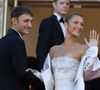 Elle a monté les marches avec son frère Anwar.

Anwar Hadid et sa soeur Bella - Montée des marches du film " Garance " lors du 79ème Festival International du Film de Cannes, le 17 mai 2026. © Olivier Borde / Bestimage
