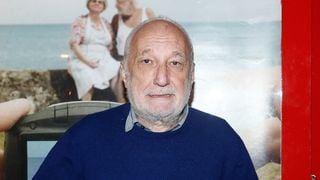 "Je n’ai transmis ça qu’à mon fils aîné" : François Berléand regrette que ses 3 filles, dont ses jumelles de 17 ans, n’aient pas suivi