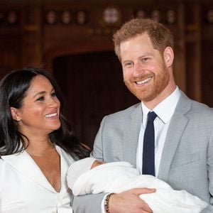 Photo d'archives du 8/5/2019 du duc et de la duchesse de Sussex avec leur fils - dont le nom a été annoncé plus tard comme Archie Harrison Mountbatten-Windsor - lors d'un photocall à St George's Hall au château de Windsor dans le Berkshire. © Dominic Lipinski/PA Wire ABACA