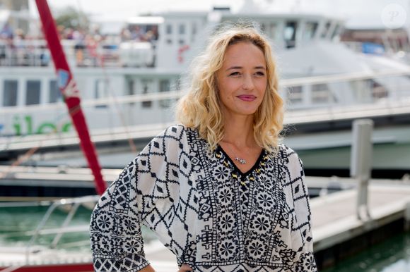 Hélène de Fougerolles - Photocall de "le secret d'Elise" dans le cadre du 17ème festival de fiction TV de La Rochelle sur le Vieux Port à La Rochelle le 11 septembre 2015