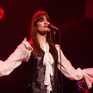 Clara Luciani (Grand prix de la chanson française (créateur, interprète)) - Cérémonie des "Grands prix SACEM 2022" à la Maison de la radio, le 13 décembre 2022. © Christophe Clovis / Bestimage
