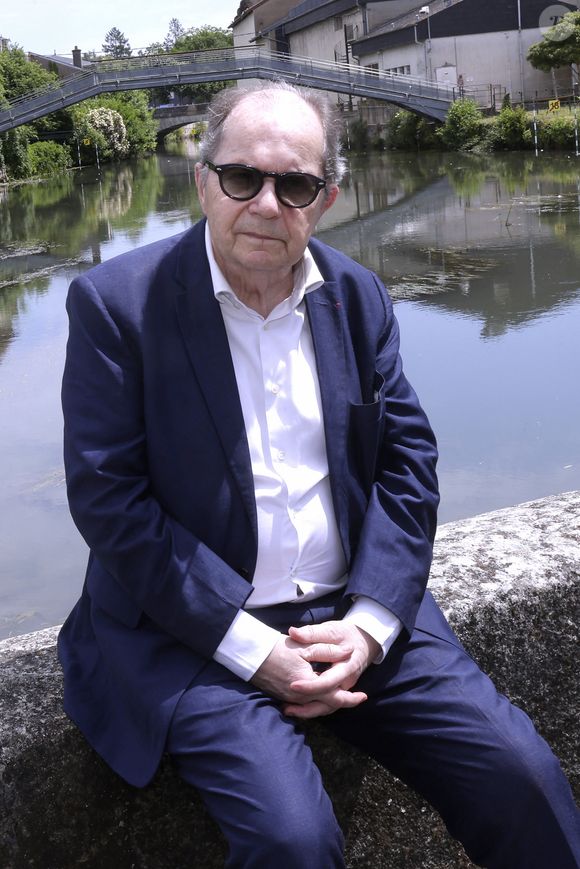 Exclusif - Philippe Bilger lors de la 37ème édition du salon du livre de Cosne-Cours-sur-Loire, France, le 1er juin 2025. © Cédric Perrin/Bestimage