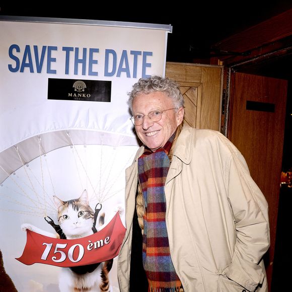 Nelson Monfort et sa fille Isaure à la 150 ème du spectacle "Tombé du ciel" de Jeanfi Janssens à la Comédie des Champs Elysées à Paris le 13 février 2025. Spectacle suivi d'une réception Restaurant Manko.

© Cédric Perrin / Bestimage