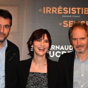 Arnaud Ducret, Christopher Thompson et sa femme Géraldine Pailhas à l'avant première du film " Tendre et Saignant" à l'UGC Bercy à Paris le 10 janvier 2022.

© Veeren/Bestimage
