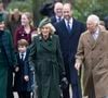 La famille royale a eu beaucoup de fil à retordre cette année avec le cancer de la princesse mais aussi celui du roi Charles III. 

Catherine Kate Middleton, princesse de Galles, le prince George, le prince William, le roi Charles III, la reine Camilla