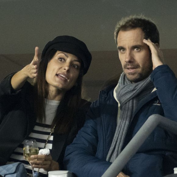 Richard Gasquet et sa compagne Clementine dans les tribunes lors de la demi-finale de la Coupe du Monde de Rugby opposant l'Argentine à la Nouvelle Zélande (6 - 44) au Stade de France à Saint-Denis, France, le 20 octobre 2023. © Cyril Moreau/Bestimage