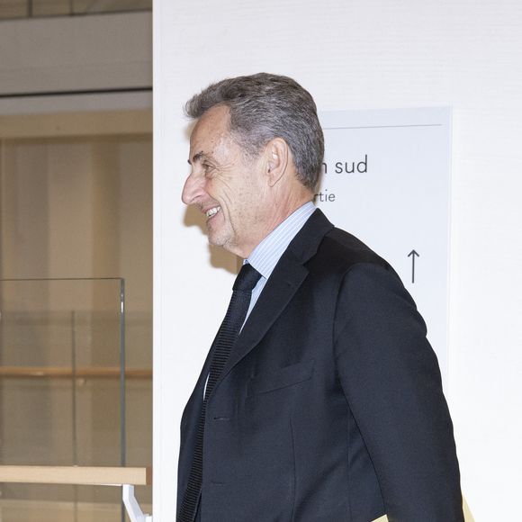 L'ancien président français Nicolas Sarkozy (qui vient de fêter ses 70 ans hier le 28 janvier) - N.Sarkozy et 11 autres prévenus arrivent au tribunal de Paris pour leur procès pour des accusations de financement illégal de la campagne présidentielle victorieuse de 2007 par le dictateur M.Kadhafi, le 29 janvier 2025. © Pierre Perusseau/Bestimage