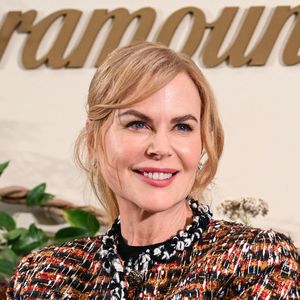 Nicole Kidman a quatre enfants. 
New York, NY Beau Garrett, Michelle Randolph, Ali Larter, Zoe Saldaña et Nicole Kidman assistent à la soirée Paramount+ The Icons of Taylor Sheridan's Universe à New York.