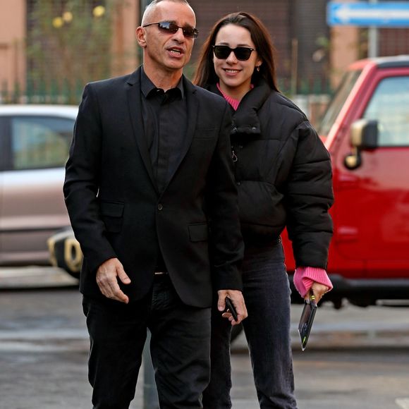 Aurora Ramazzotti, Eros Ramazzotti - A. Ramazzotti déjeune avec son fiancé G. Cerza et toute sa famille à Milan en Italie le 23 décembre 2018. Backgrid UK/ Bestimage