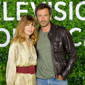 Gwendoline Hamon et Alexandre Varga de la série Cassandre sur le photocall du 60ème Festival de Télévision de Monte-Carlo au Grimaldi Forum à Monaco le 19 juin 2021. © Bruno Bébert/Bestimage