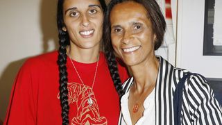 "Gérard avait tellement voulu cette enfant" : Karine Silla se souvient de la naissance de leur fille Roxane Depardieu, l'acteur partagé entre deux femmes