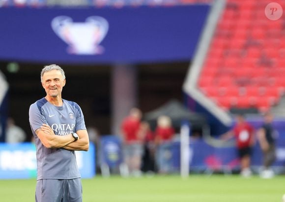 Luis Enrique Entraîneur en chef du FC Paris Saint-Germain Lors de l'entraînement la veille de la finale de l'UEFA Champions League entre le PSG et Arsenal, le 29/05/2026 à la PuskÃs Arena de Budapest. © Fabio Sasso/ZUMA Press Wire/Bestimage