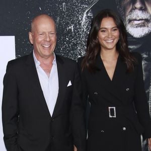 Son épouse, Emma Heming Willis, a choisi de briser le silence en évoquant le rôle éprouvant d'aidant familial.
Bruce WIllis et sa femme Emma Heming à la première de Glass au théâtre SVA à New York, le 15 janvier 2019
© Bestimage
