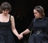 Le livre rend notamment hommage à sa mère, Béatrice Loustalan.

Manon et Ninon Ardisson - Sorties des obsèques de Thierry Ardisson en l’église Saint-Roch de Paris, France, le 17 juillet 2025. © Clovis-Jacovides/Bestimage