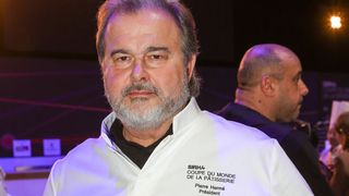 "J'ai arrêté d'utiliser tous les autres" : Dans la cuisine de Pierre Hermé, trois produits indispensables !