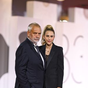 Luc Besson et Sarah Saldmann à la première de 'Father Joe' lors du 83ème Festival International du Film de Venise (Mostra), à Venise, Italie, le 6 septembre 2026. © Pierre Perusseau/Bestimage