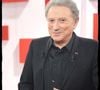 "Je suis un survivant, un rescapé" a-t-il affirmé.
Exclusif - Michel Drucker - R.Dati, ministre de la Culture, sur le plateau de l'enregistrement de l'émission "Vivement Dimanche", au studio Rive Gauche, présentée par M.Drucker et diffusée le 16 mars 2025. © Alain Guizard / Bestimage