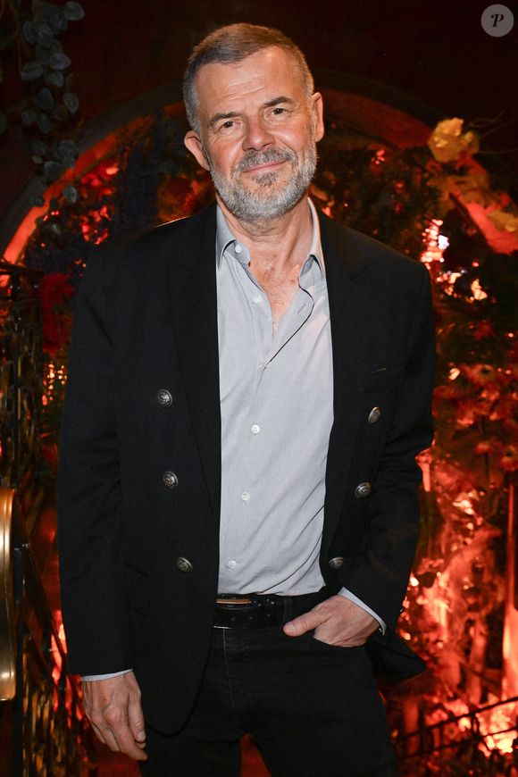 "Total soutien à ma consœur de "CNews" Isabelle Pibouleau et à son compagnon qui a reçu sept coups de couteau en la défendant contre un agresseur. L’ensauvagement gagne chaque jour du terrain", a écrit Eric Naulleau sur son compte X.

Eric Naulleau assiste au lancement du livre de Sonia Mabrouk " Reconquérir le sacre " organisé par Five Eyes Production au Buddha Bar à Paris, France, le 20 septembre 2024. Photo par Jerome Dominé/ABACAPRESSCOM