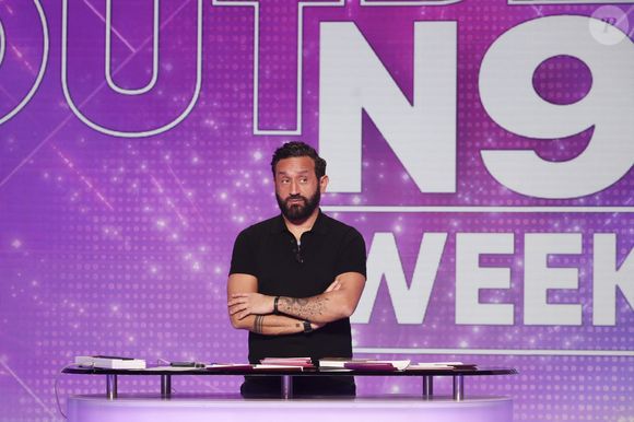 Exclusif - Cyril Hanouna, lors de l'émission Tout Beau Tout N9uf (TBT9) présenté par C.Hanouna et diffusé en direct sur W9 le 24 octobre 2025.

© Jack Tribeca / Bestimage