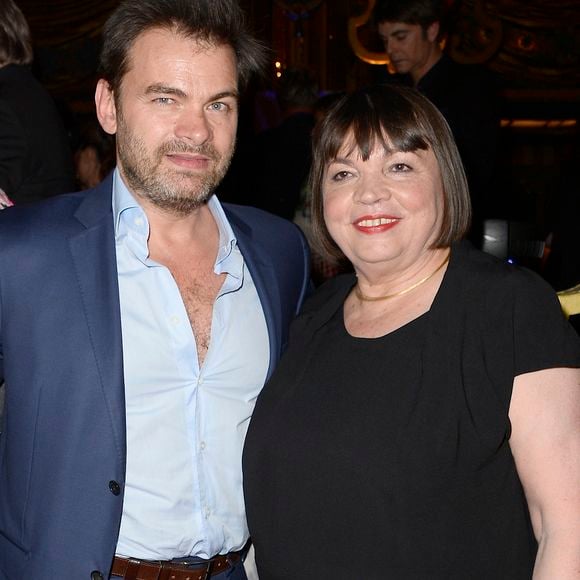 Clovis Cornillac et sa mère Myriam Boyer - La 26e nuit des Molières aux Folies Bergère à Paris, le 2 juin 2014. COADIC GUIREC / BESTIMAGE