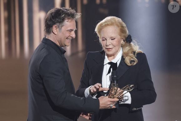 Une image prise en backstage a été partagée par Sylvie Vartan.

David Hallyday et Sylvie Vartan - Cérémonie de la 40ème édition des Victoires de la Musique à la Seine Musicale à Boulogne-Billancourt, France, le 14 février 2025. © Coadic Guirec/Bestimage