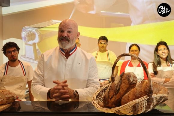 L'ancien gérant, Laurent Dupont, est revenu aux commandes de l'établissement.

Le chef Philippe Etchebest décline son plat "Signature" en mode street food au sein du Pop Up Club à Bordeaux le 11 septembre 2023.
© Fabien Cottereau / Bestimage