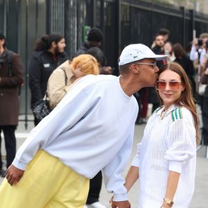 Stromae et sa femme Coralie Barbier au défilé Lacoste "Collection Prêt-à-Porter Automne/Hiver 2025-2026" lors de la Fashion Week de Paris (PFW), le 9 mars 2025

© Denis Guignebourg / Bestimage