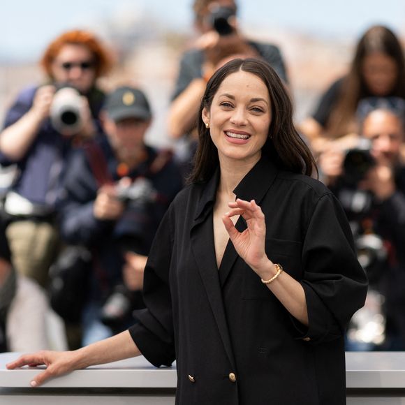 Marion Cotillard au photocall du film "Karma" lors du 79ème Festival International du Film de Cannes, France, le 16 mai 2026. © Jacovides-Moreau/Bestimage