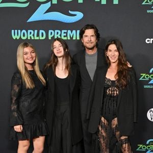 Maple Sylvie Bateman, Francesca Nora Bateman, Jason Bateman, et Amanda Anka. Avant-première de « Zootopie 2 » des studios Walt Disney au Théâtre El Capitan, Hollywood, Californie, jeudi 13 novembre 2025.
© AGENCE / BESTIMAGE