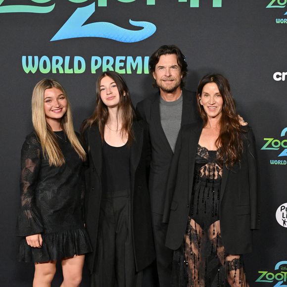 Maple Sylvie Bateman, Francesca Nora Bateman, Jason Bateman, et Amanda Anka. Avant-première de « Zootopie 2 » des studios Walt Disney au Théâtre El Capitan, Hollywood, Californie, jeudi 13 novembre 2025.
© AGENCE / BESTIMAGE