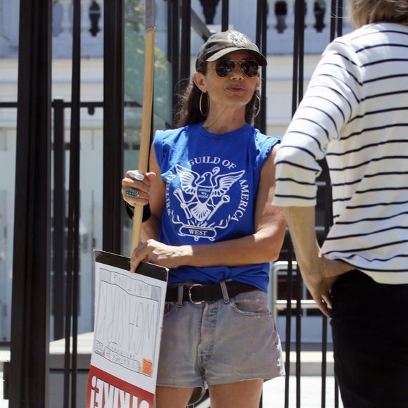 L'actrice Justine Bateman soutient les grévistes à Los Angeles le 14 septembre 2023



Pictured: Justine Bateman