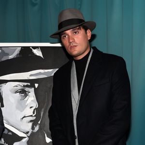 Parmi les clichés, celui des petites mains de leur fille Romy.

Alain-Fabien Delon lors du cocktail après-spectacle lors de la soirée Ciné-concert symphonique "Alain Delon, le dernier Samouraï" au Palais des congrès à Paris le jour de son anniversaire le 8 novembre 2024. © Jacovides / Moreau / Bestimage