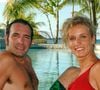 la célèbre pastille humoristique "Un gars, une fille" 
Archives -  Aux Seychelles, Jean Dujardin et Alexandra Lamy sur le tournage de la série "Un gars, une fille" le 2 décembre 2002.