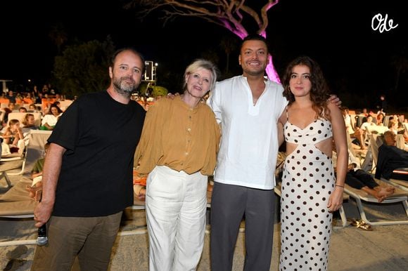 Il y incarne Benjamin, un trentenaire qui pense avoir fait l'affaire du siècle en achetant une maison en viager.

Claude Zidi Jr., Chantal Ladesou, Kev Adams et Camille Laguilar - Première soirée du Festival, Les Toiles de Ramatuelle avec la projection du film "La maison de nos rêves" en présence de Kev Adams, Chantal Ladesou, Camille Aguilar et du réalisateur Claude Zidi Jr. © Bruno Bebert / Bestimage