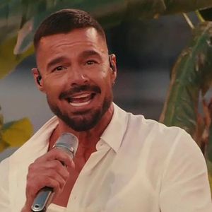 Ricky Martin durant le Super Bowl de Bad Bunny.

©Bestimage