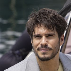 François Civil - Arrivées au défilé de mode Jacquemus Cruise "La Casa" à la Casa Malaparte à Capri, Italie, le 10 juin 2024. © Borde-Da Silva/Bestimage