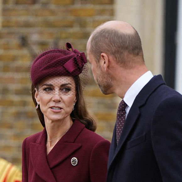Kate Middleton et le prince William ont accueilli Donald Trump et son épouse au château de Windsor.

Le prince et la princesse de Galles avant l'arrivée du président américain Donald Trump et de la première dame Melania Trump au château de Windsor à Windsor, Berkshire, Angleterre, Royaume-Uni.  © Chown Aaron/PA Photos/ABACA