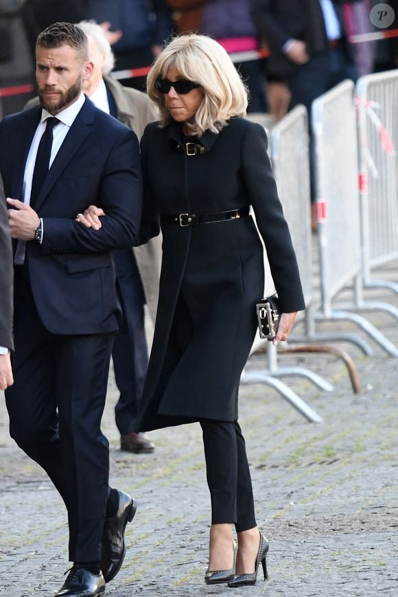 Brigitte Macron - Obsèques de Nathalie Baye en l'église Saint-Sulpice à Paris le 23 avril 2026. 

©Clement Prioli / Bestimage