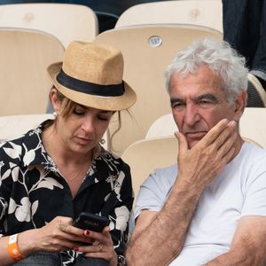 Raymond Domenech assiste au tournoi de Roland Garros 2025 le 3 juin 2025 à Paris, France. Photo de Laurent Zabulon/ABACAPRESS.COM